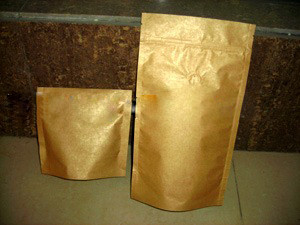 Τοποθετημένη σε στρώματα η Ziplock αργιλίου χρυσή στάση τσαντών PrintingPlastic φύλλων αλουμινίου πλήρης επάνω στη μεταλλίνη τελειώνει