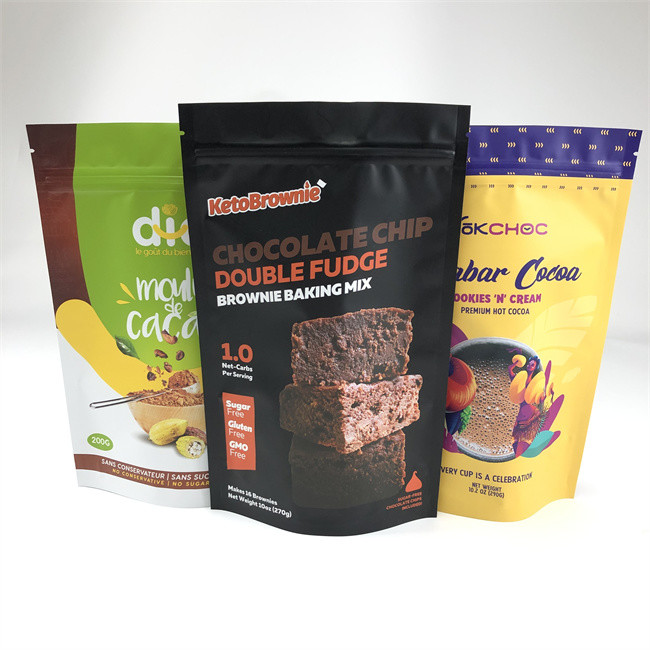 Στάση φύλλων αλουμινίου αργιλίου πλαστικών τσαντών κλειδαριών φερμουάρ βαθμού τροφίμων επάνω στην τσάντα με το φερμουάρ