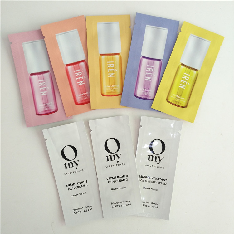 Συγκολλημένο με θερμότητα καλλυντικών δειγμάτων συσκευάζοντας φύλλο αλουμινίου 3 Mylar σακουλών σακουλιών επίπεδο τσάντες σφραγίδων πλευρών